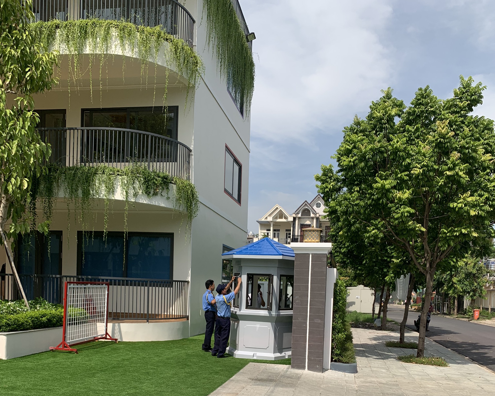Bốt gác bảo vệ dành cho trường mầm non