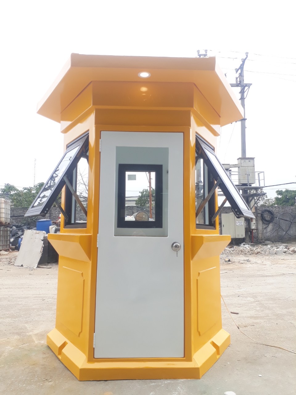 Nhà bảo vệ hình lục lăng