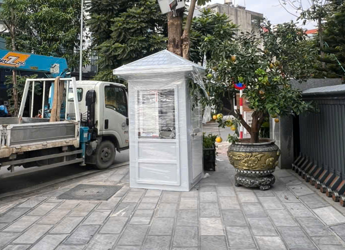 Vọng gác bảo vệ mái dốc nhọn